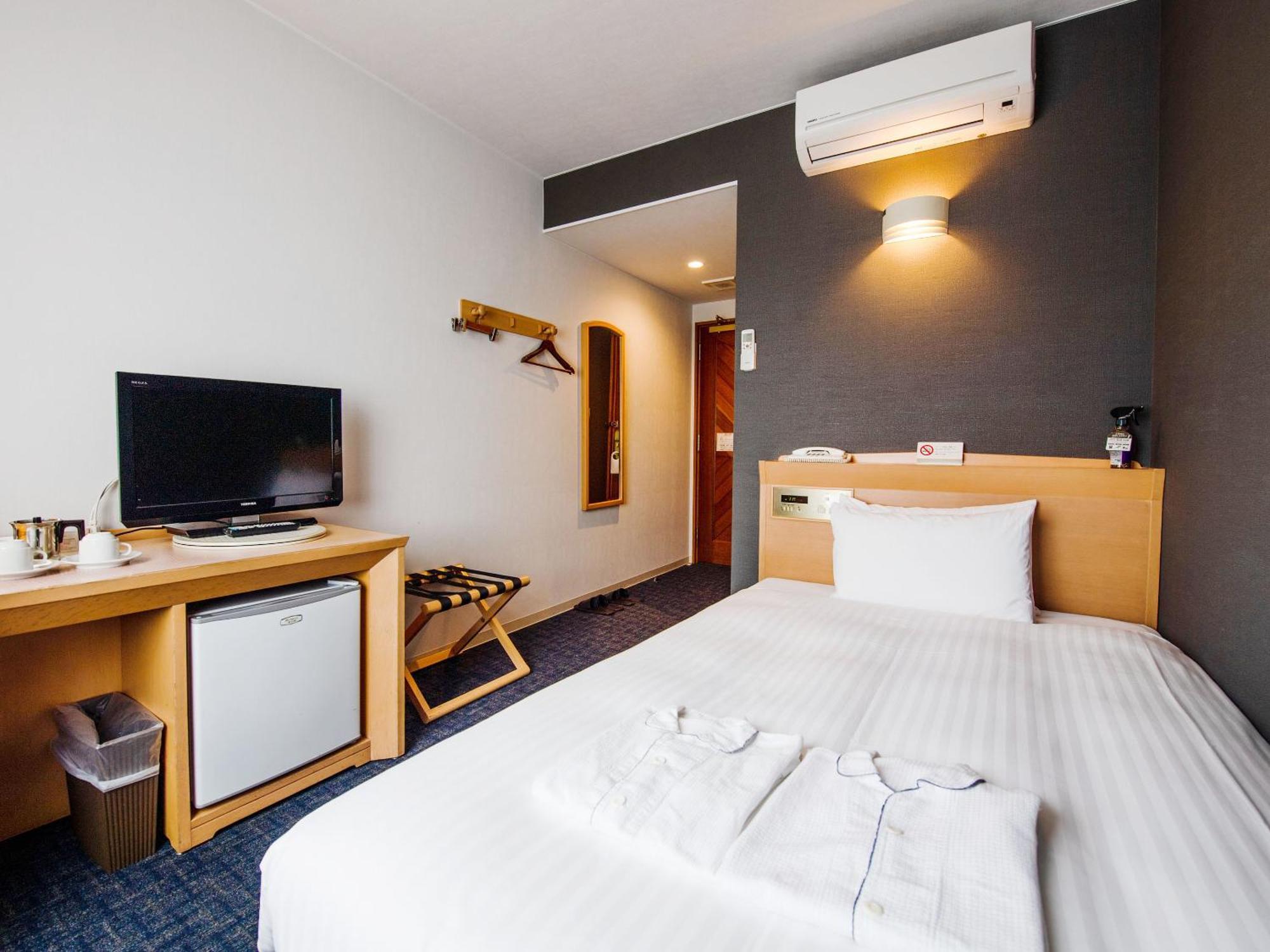Hotel Azat Naha Exteriér fotografie